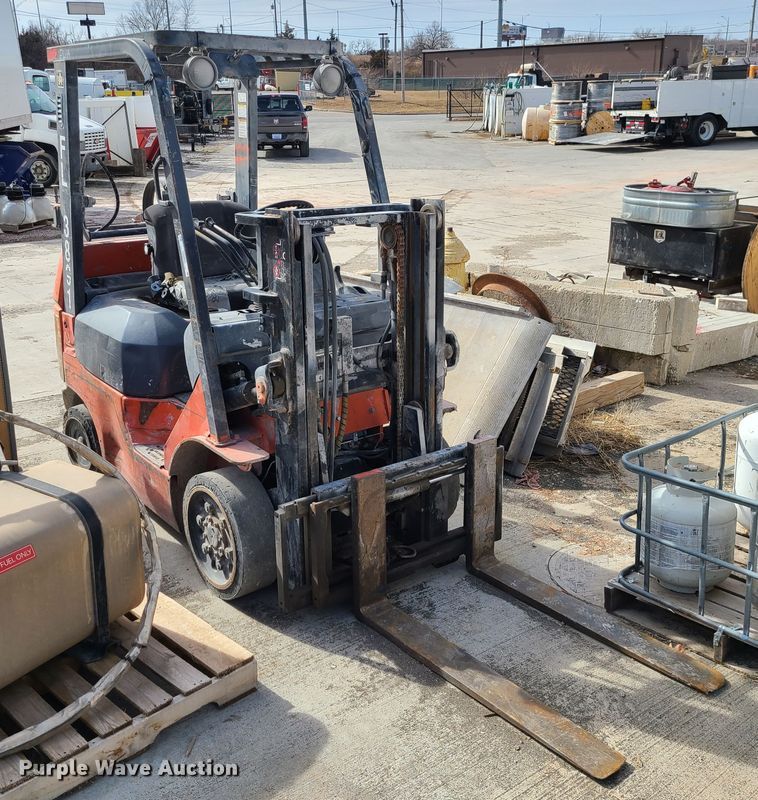 Toyota 7FGCU20  forklift - KG9694