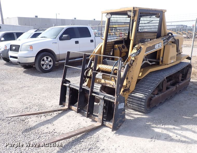 2000 ASV 4810  tracked skid steer loader - DC4083