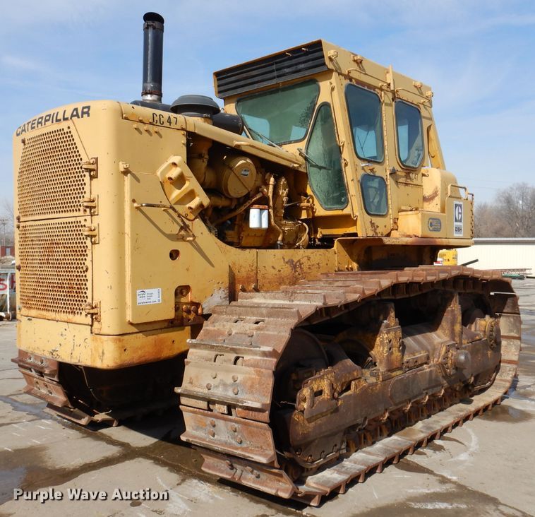 1977 Caterpillar D9H  dozer - DL5924