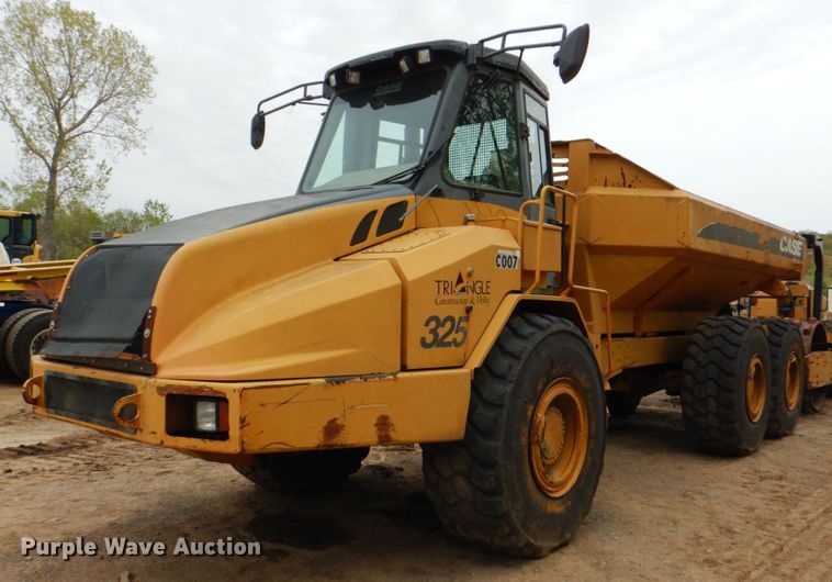 2006 Case 325  haul truck - DL6979