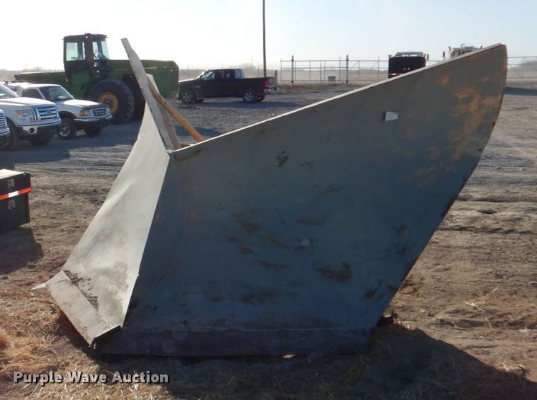 Henke V-plow - JJ9325