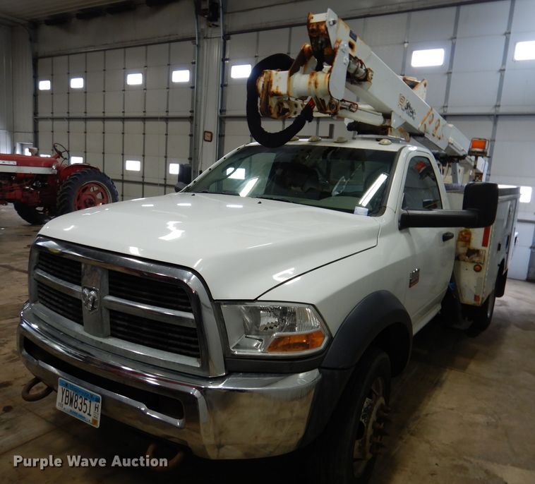 2011 Dodge Ram 4500  bucket truck - KH9003