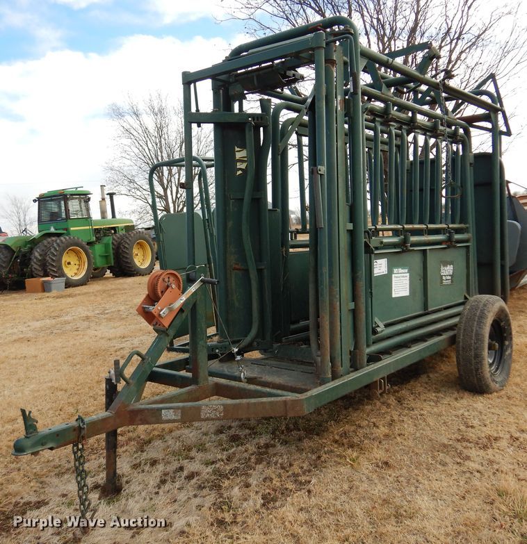 Behlen Country M1 Silencer  squeeze chute - DK4243