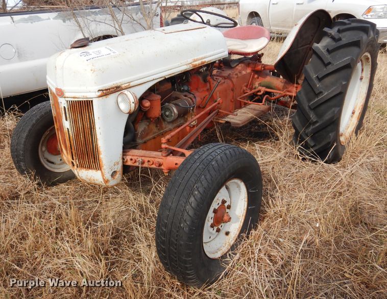 Ford 2N  tractor - DK4324