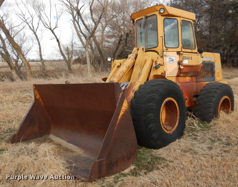 1975 John Deere 644B  wheel loader - DM1038