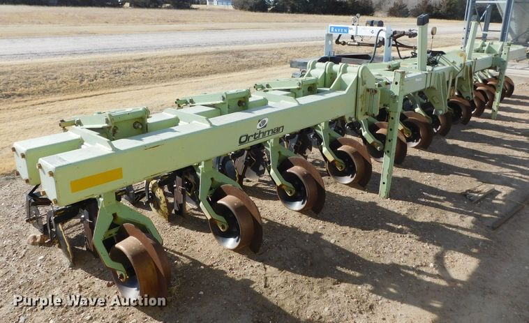 Orthman 642-097  strip-till - GP9552