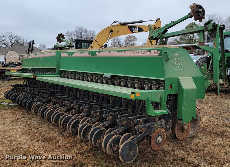 Great Plains 2SNT24  grain drill - JE9901