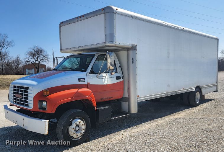 2000 GMC C6500  box truck - JG9190