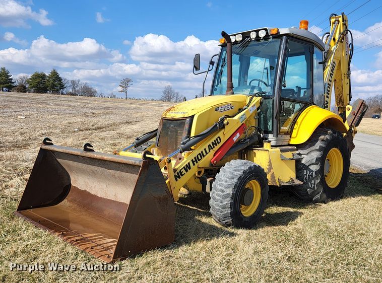 2012 New Holland B95C  backhoe - HK9301