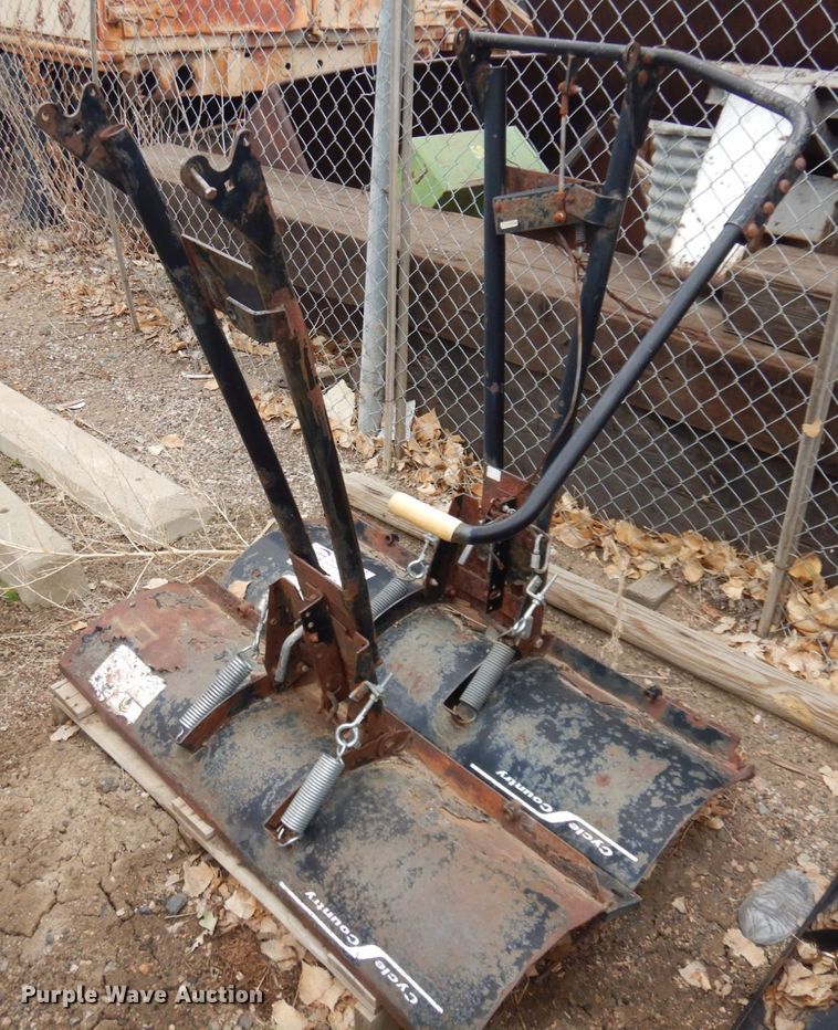 (2) 4' W Cyclone Country ATV snow plows - DM5404