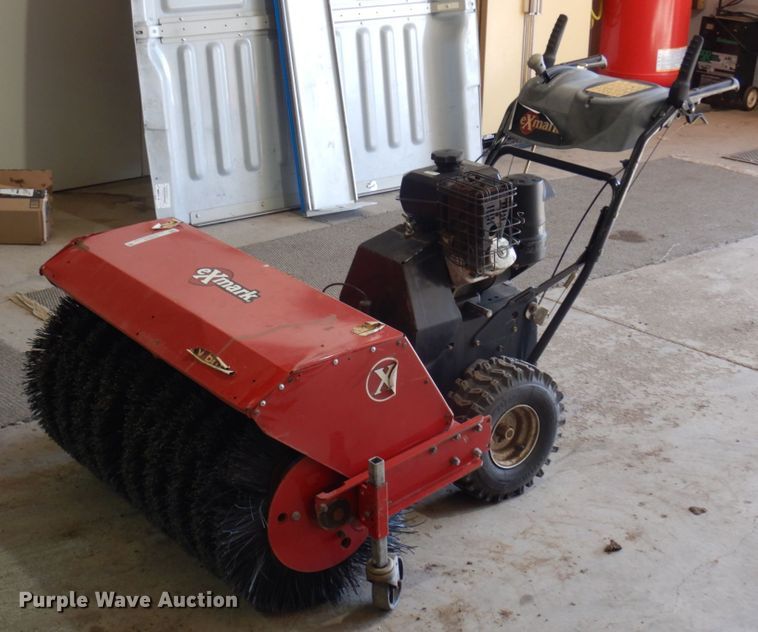 Exmark  broom - KU9675