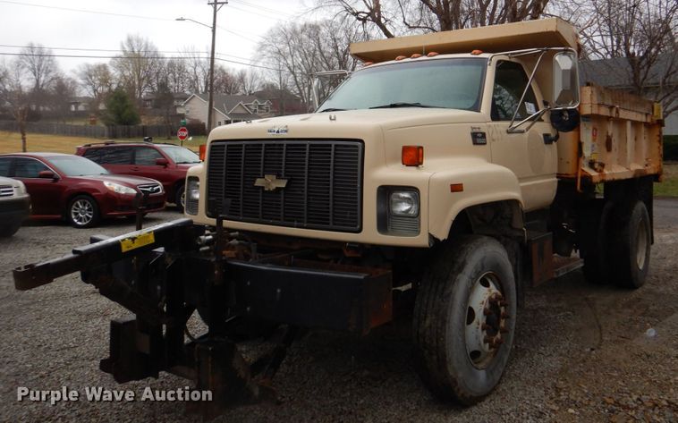 1999 Chevrolet C8500  dump truck - DN7279