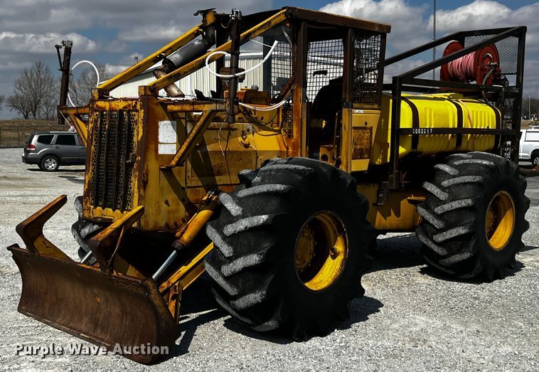 Caterpillar  skidder - JH9274
