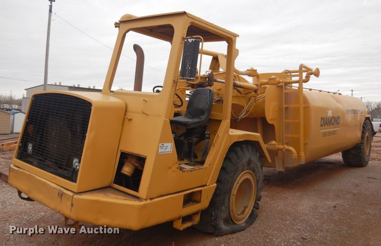 1986 John Deere 762B  water wagon - DK3618