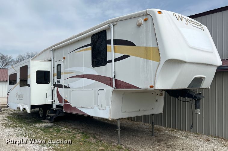 2008 Coachmen Wyoming  camper - JH9219