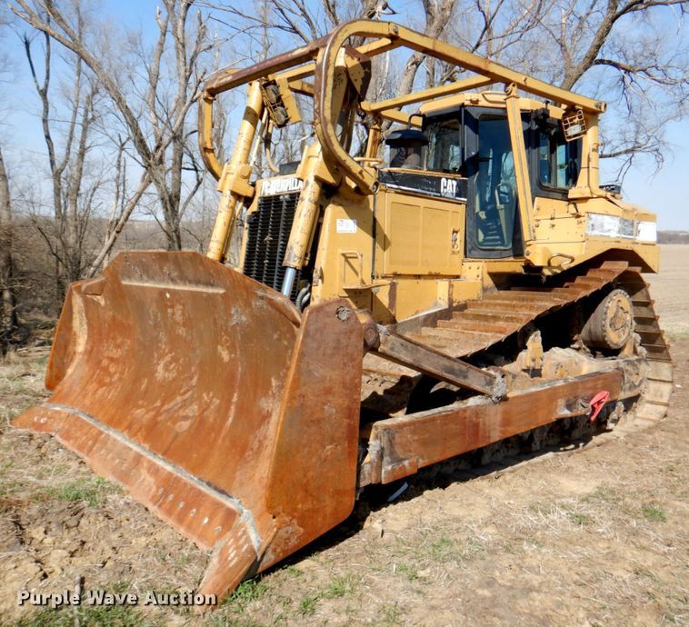 1996 Caterpillar D8R  dozer - DM6026