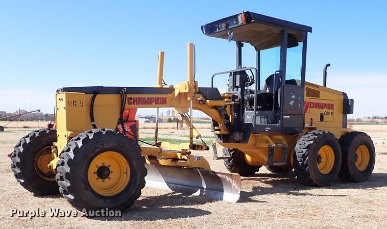 2004 Champion C80B  motor grader - JO9583
