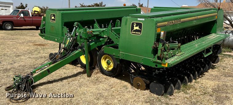 John Deere 455  grain drill - EX9640