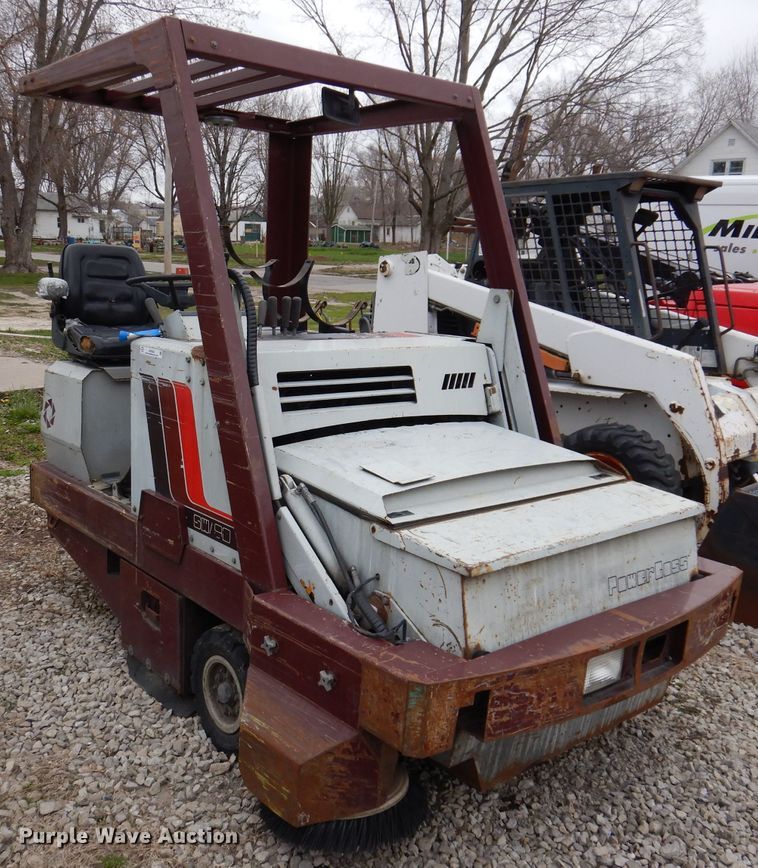 Powerboss SW99  street sweeper - JK9382