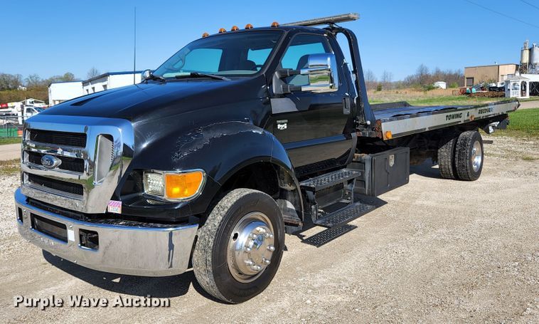 2007 Ford F650  tow truck - KE9845