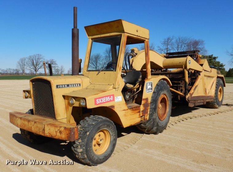 1975 John Deere 760A  elevating scraper - DL3745