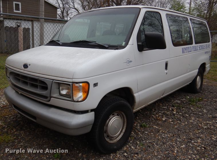1998 Ford Club Wagon  van - DK0854