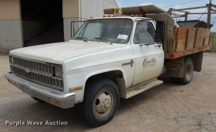 1982 Chevrolet K30  dump bed pickup truck - DN1518