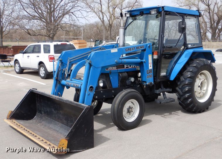 Ford 3930  tractor - LJ9981