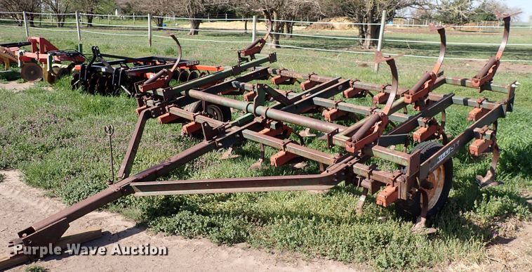 Brillion  field cultivator - DI1939