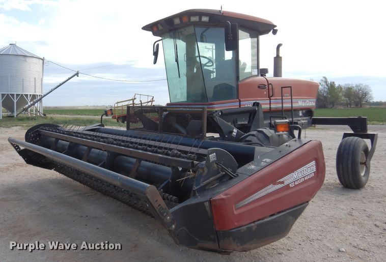 2002 MacDon 9352  windrower - DK0836