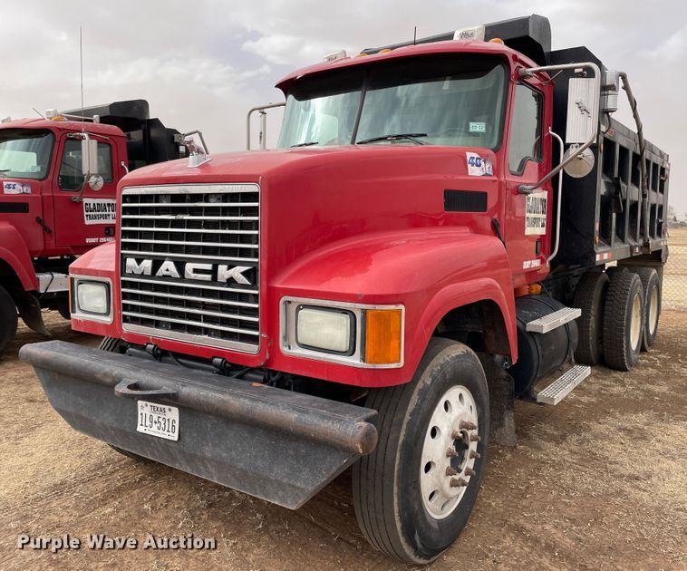 2006 Mack CHN613  dump truck - DJ5085
