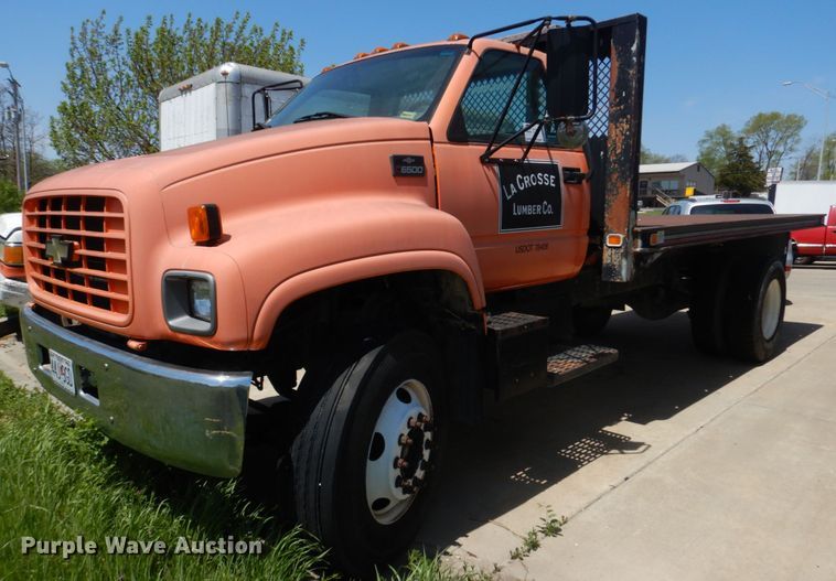 1998 Chevrolet C6500  flatbed truck - DM7312