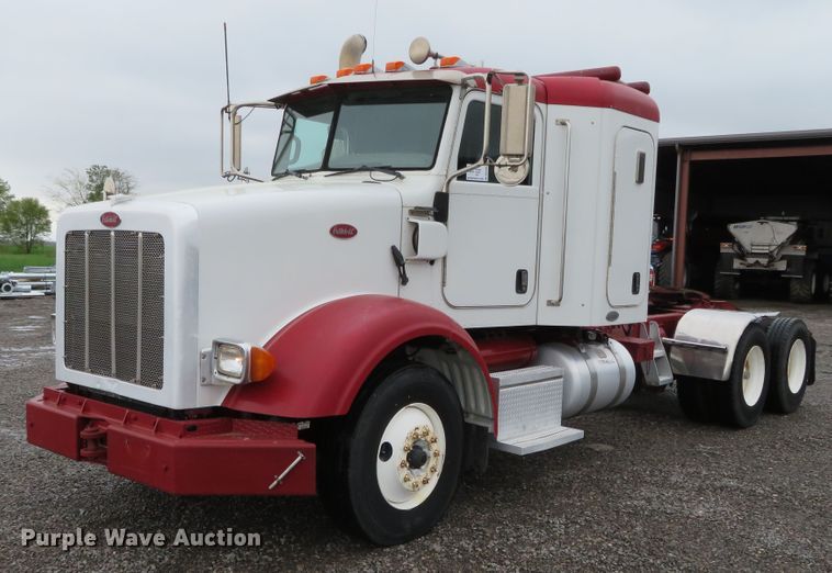 2008 Peterbilt 365  semi truck - DN7964