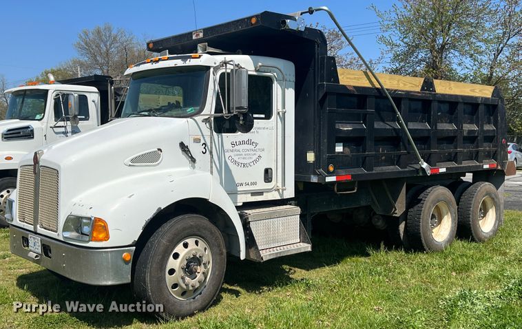 2007 Kenworth T300  dump truck - KG9773