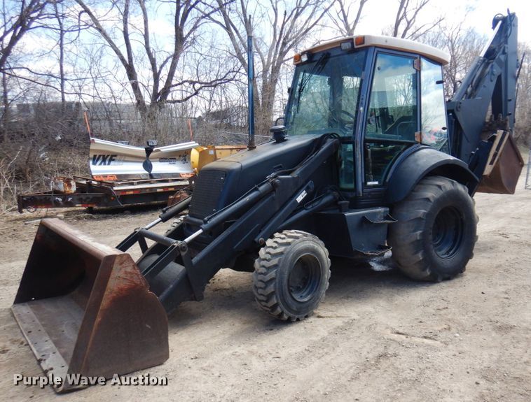 New Holland 555E  backhoe - MF9564