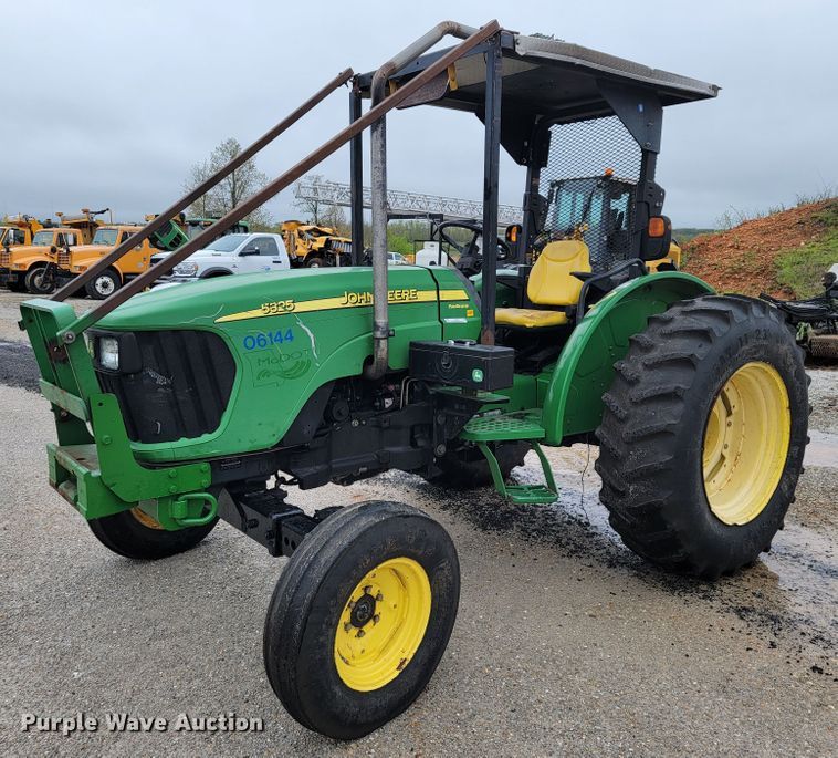 2007 John Deere 5325  tractor - JL9522