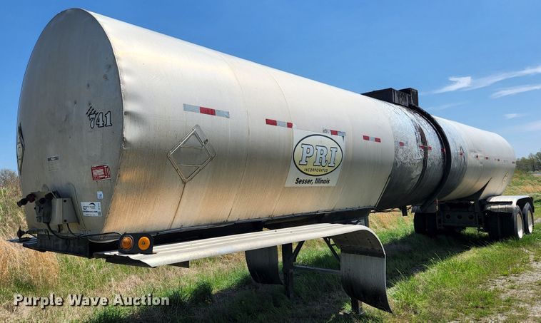 1986 Fruehauf TEH-FE2-R 7000  tank trailer - DI1212