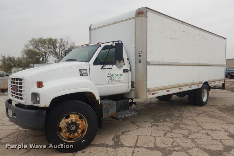1997 Chevrolet C6500  box truck - HU9409