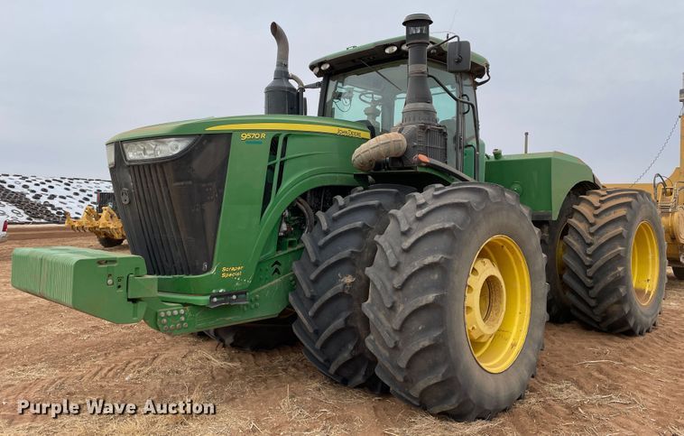 2016 John Deere 9570R Scraper Special  4WD tractor - DJ5128