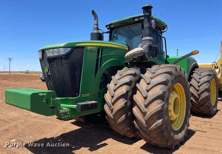 2015 John Deere 9570R Scraper Special  4WD tractor - DJ5140