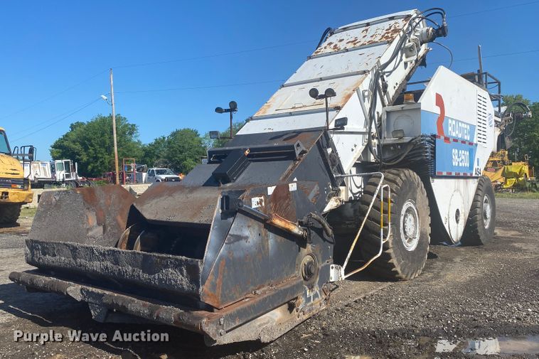 1995 Roadtec SB2500  Shuttle Buggy material transfer vehicle - DM4135