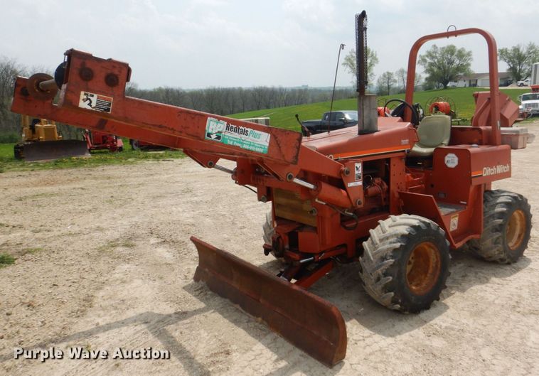 Ditch Witch 5110  vibratory cable plow - MF9068