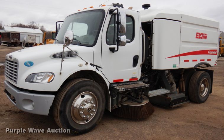 2008 Freightliner M2 106  street sweeper truck - MF9555