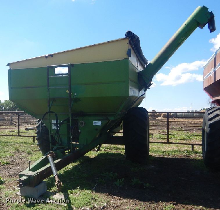 Brent 610  grain cart - DJ1316