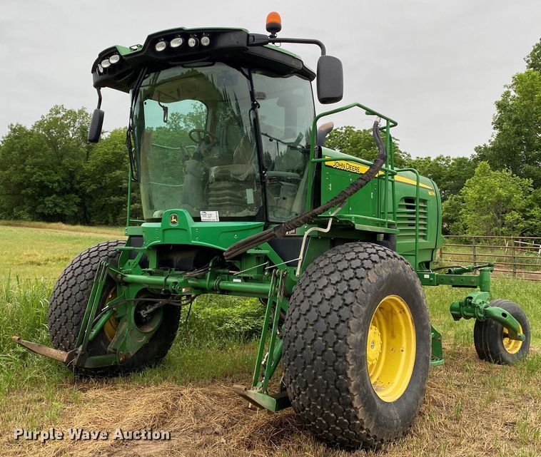 2014 John Deere W235  windrower - DM4149