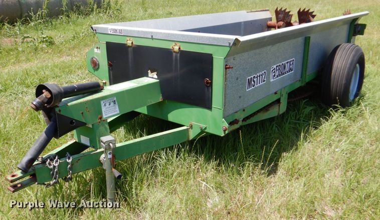 Frontier  manure spreader - DP4017
