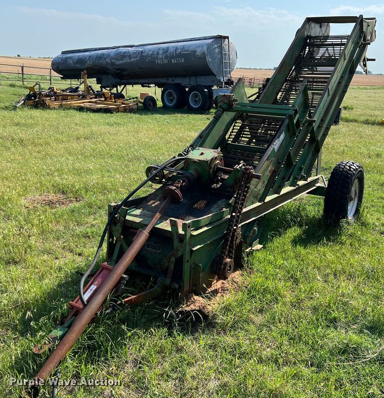 Wichita Equipment RSH24  bermuda sprig digger - DR1467