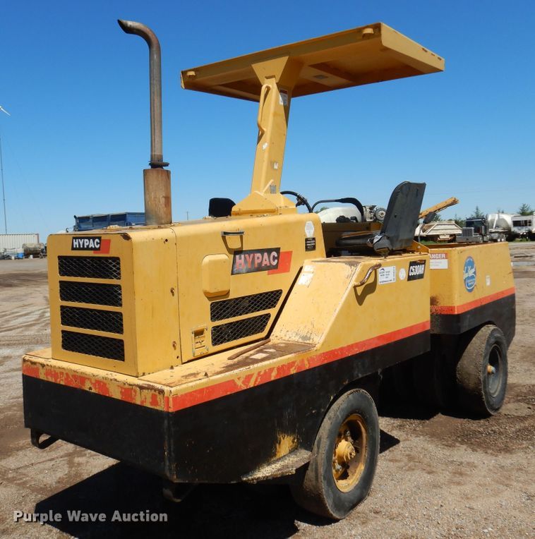 2000 Hypac C530AH  pneumatic roller - DN0374