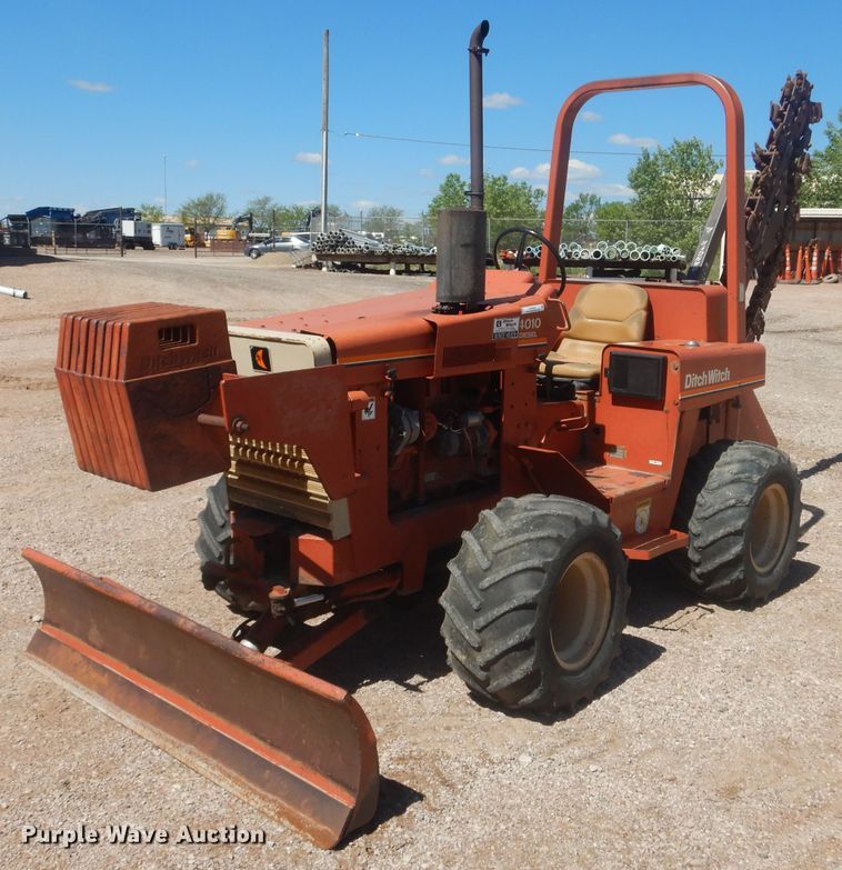 1985 Ditch Witch 4010  trencher - KA9326