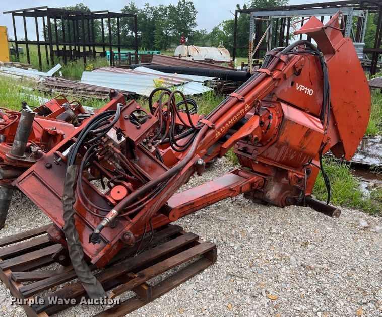 Ditch Witch VP110  vibratory cable plow - KC9982